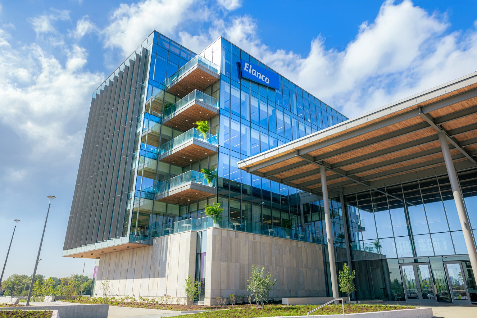Elanco Announces USDA Approval of TruCan™ Ultra Lyme-L4, the First and Only 1/2 mL Combination Vaccine for Lyme and Leptospirosis for Dogs