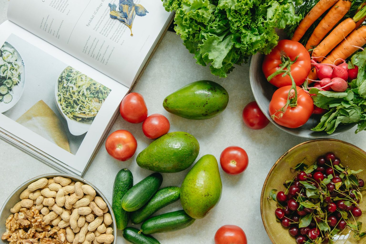 HF Foods Group to Acquire Searay Foods, a Highly Attractive Canadian Importer and Distributor of Ethnic and Specialty Seafood Products, Marking the Company's First International Expansion