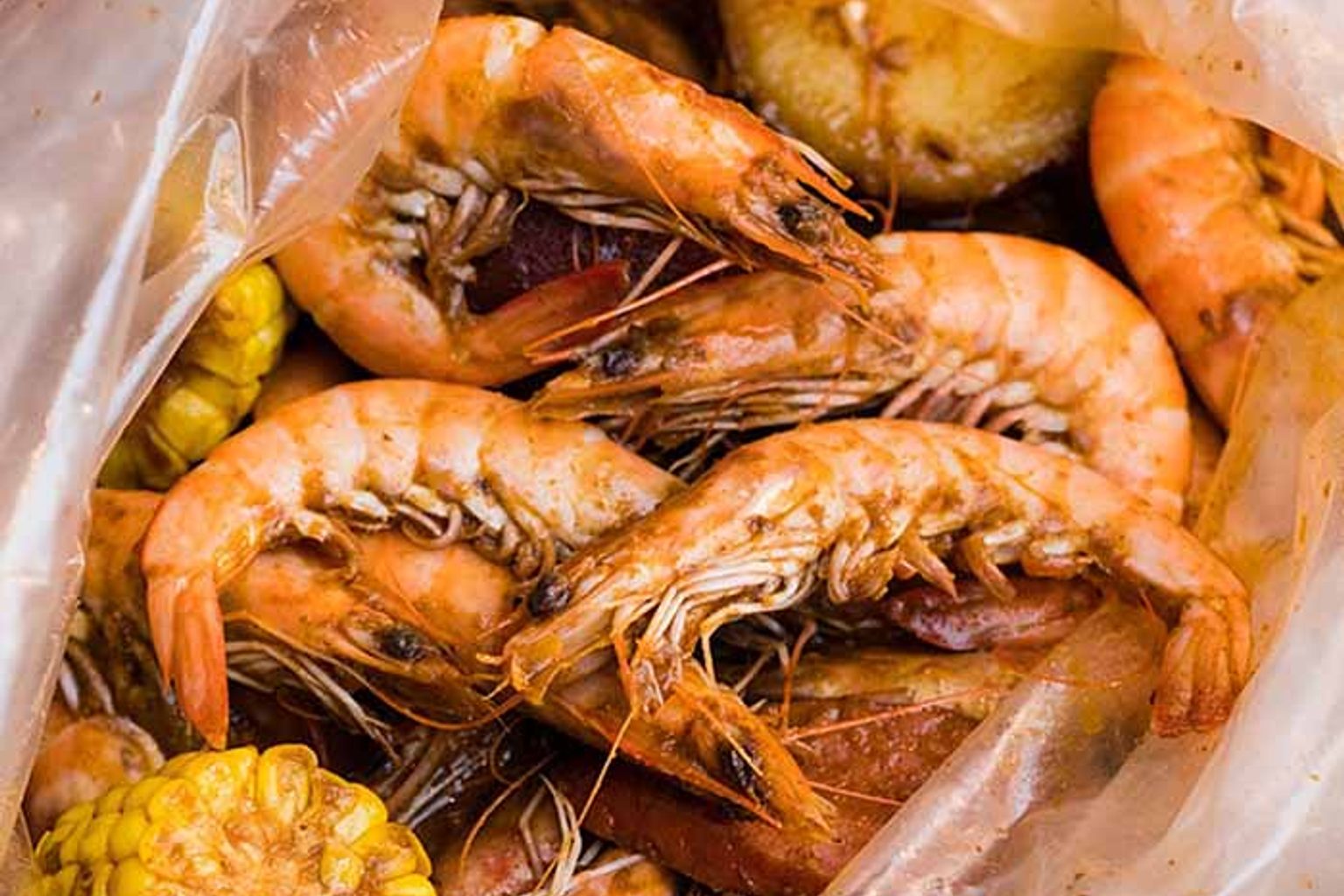 The Juicy Seafood Introduces World Cup Food and Drink Specials for Soccer Fans